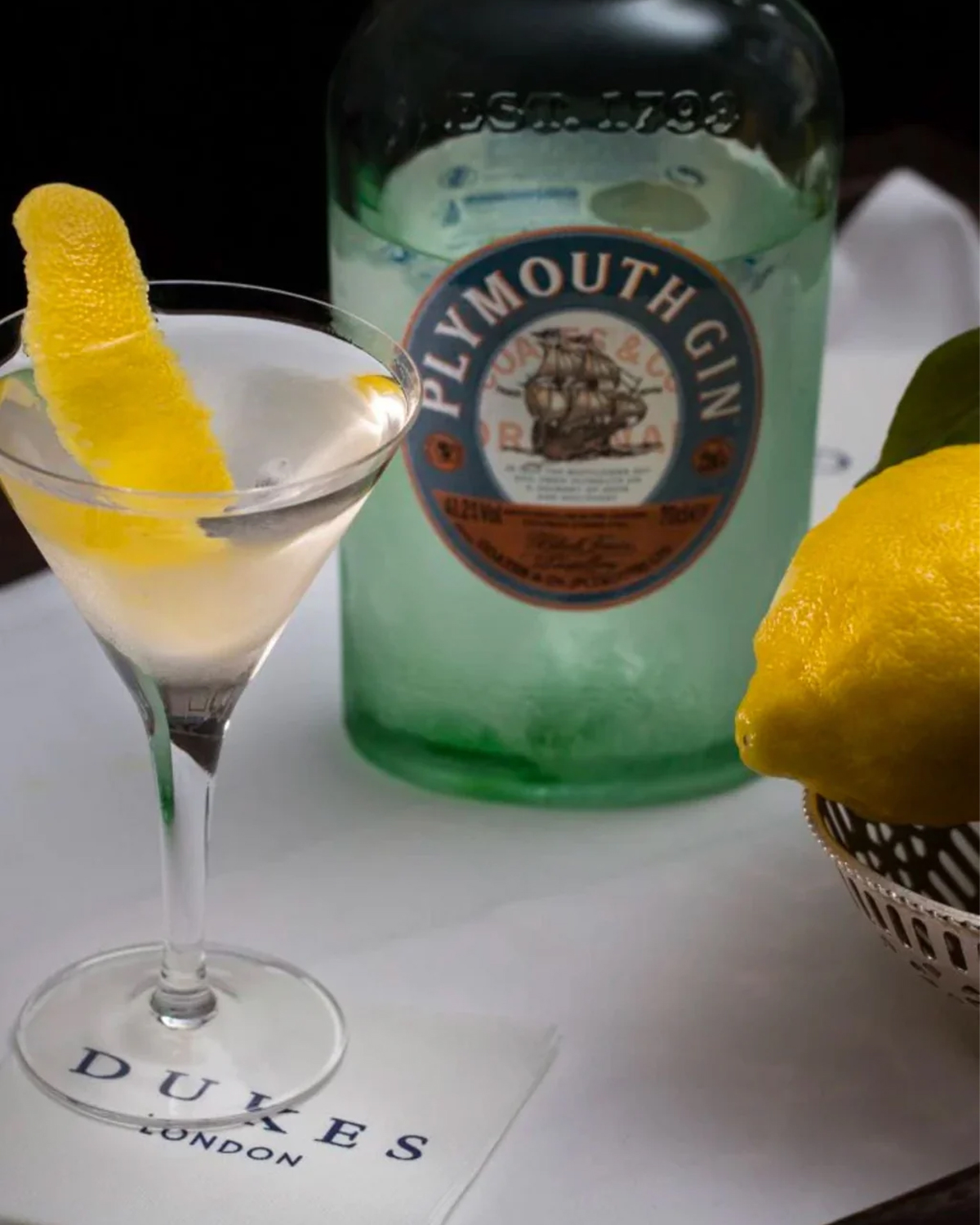 https://www.maisonflaneur.com/blogs/flaneur-magazine/flan-club-alessandro-palazzi-s-martini-recipe-london-uk